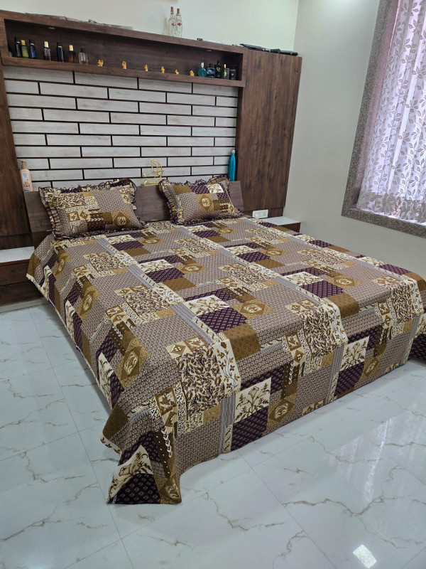 BEDSHEET KING SIZE WITH FRILL PILLOW COVERS
