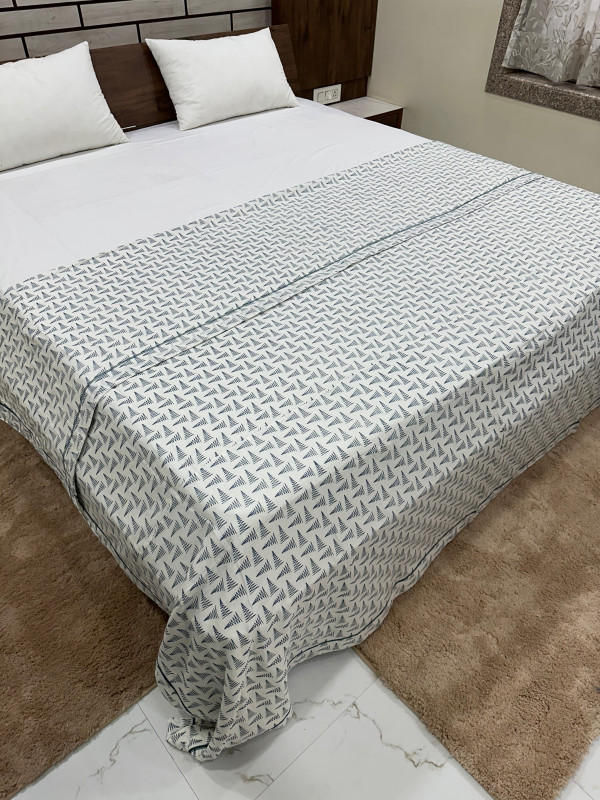 DOHAR BOUDLE BED KING SIZE